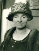 107912106_1494439588