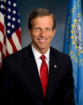 220px-john_thune_official_portrait_111th_congress
